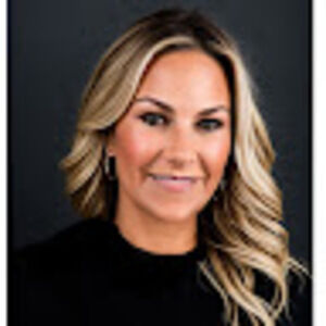 Meet your Posher, Leah